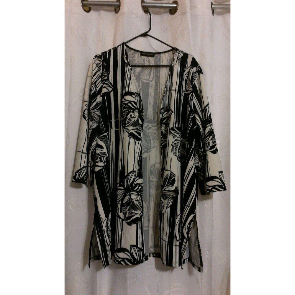 Black & Cream Floral Print Open-Front Cardigan